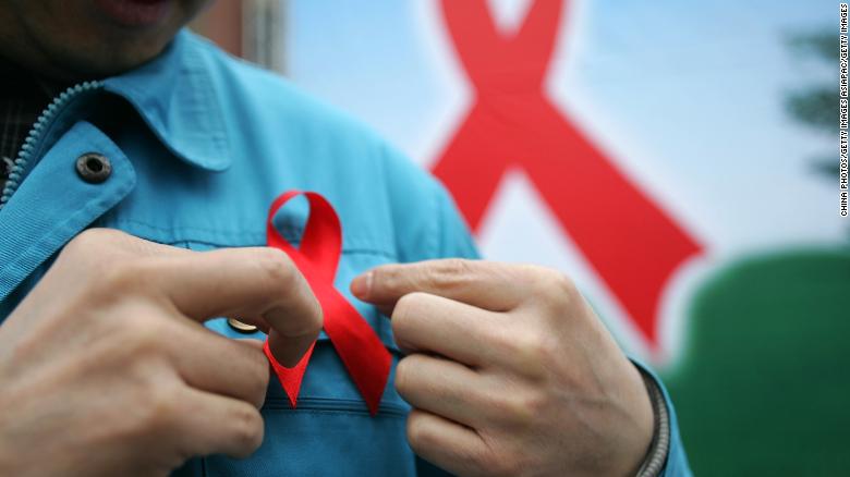 CNN's tweet photo. The HIV-positive status of 14,200 people in Singapore, as well as their identification numbers and contact details, has been leaked online, authorities in the southeast Asian city state say https://t.co/GrsGuSHSxY https://t.co/HAZKDhLz6F