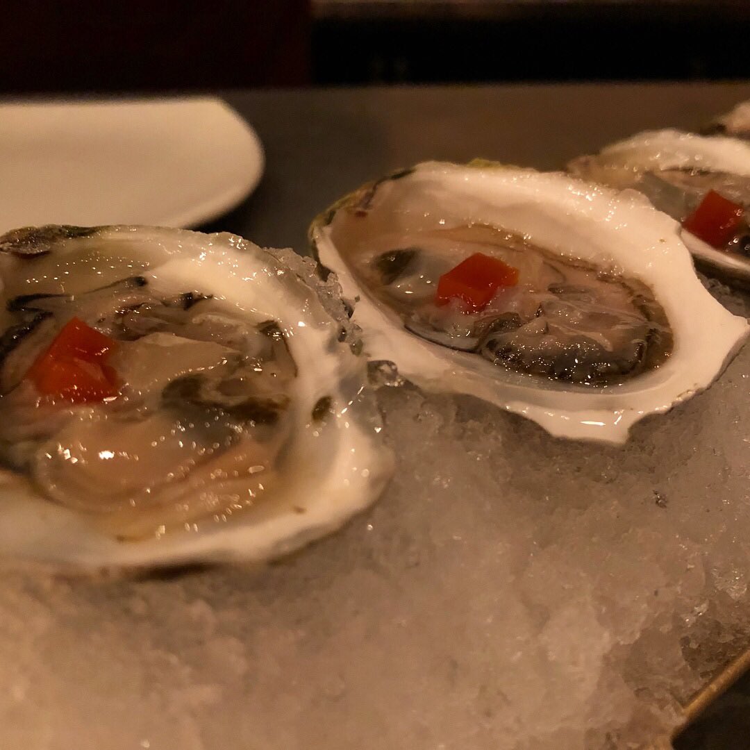 $1 oysters every Monday 👌🏼 See you tonight! #dollaroysters #oysters #MondayMotivation
