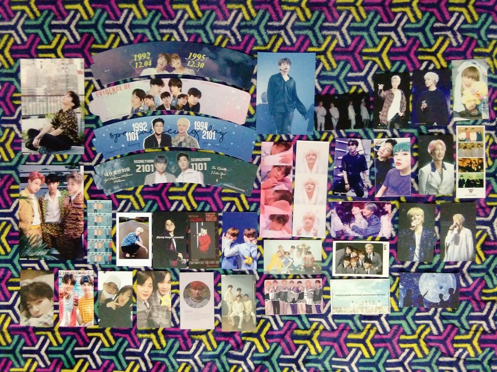 hobilieve's tweet photo. bunch of freebies from generous people of #EvidenceofFateInMY and #JanuaryLove ♡ https://t.co/fBfPeLZBkx
