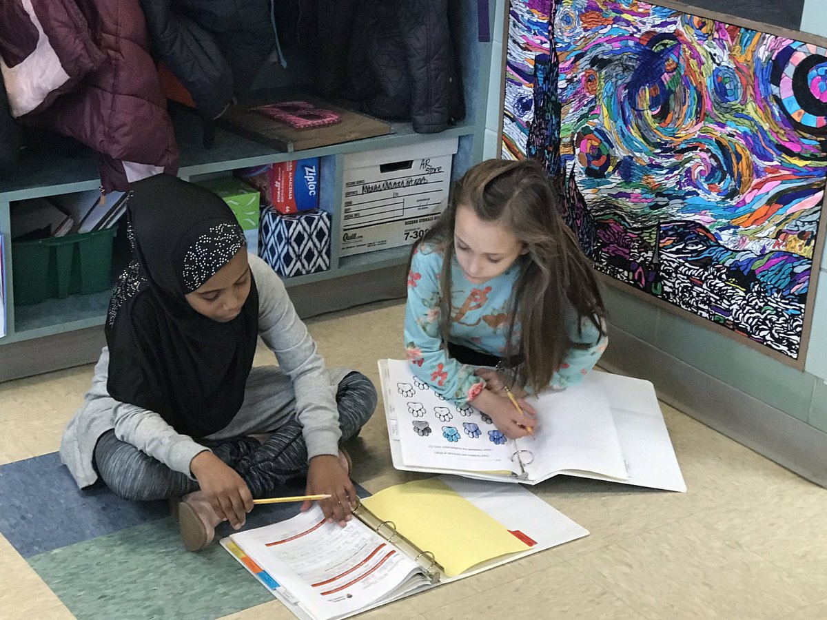 hes_bristle's tweet photo. Starting the week by meeting with our accountability partners. Goal setting for the week and checking in on WIG progress. Great way to start a Monday!#HeritageLeaders #PLSDProud #firstthingsfirst #endinmind @HeritagePLSD @PLSD @TheLeaderinMe https://t.co/IRfcQaE2Xe