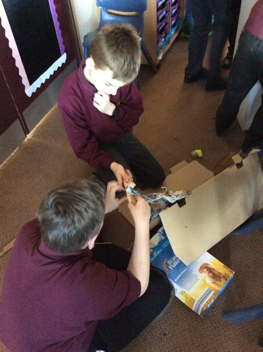 SJMSchool's tweet photo. Elm have been completing the final stage in their Dyson project this afternoon, testing and evaluating their designs. #STEM #Dysonengineering #dysondesignprocessbox @DysonUK https://t.co/7OqqsMvhfC
