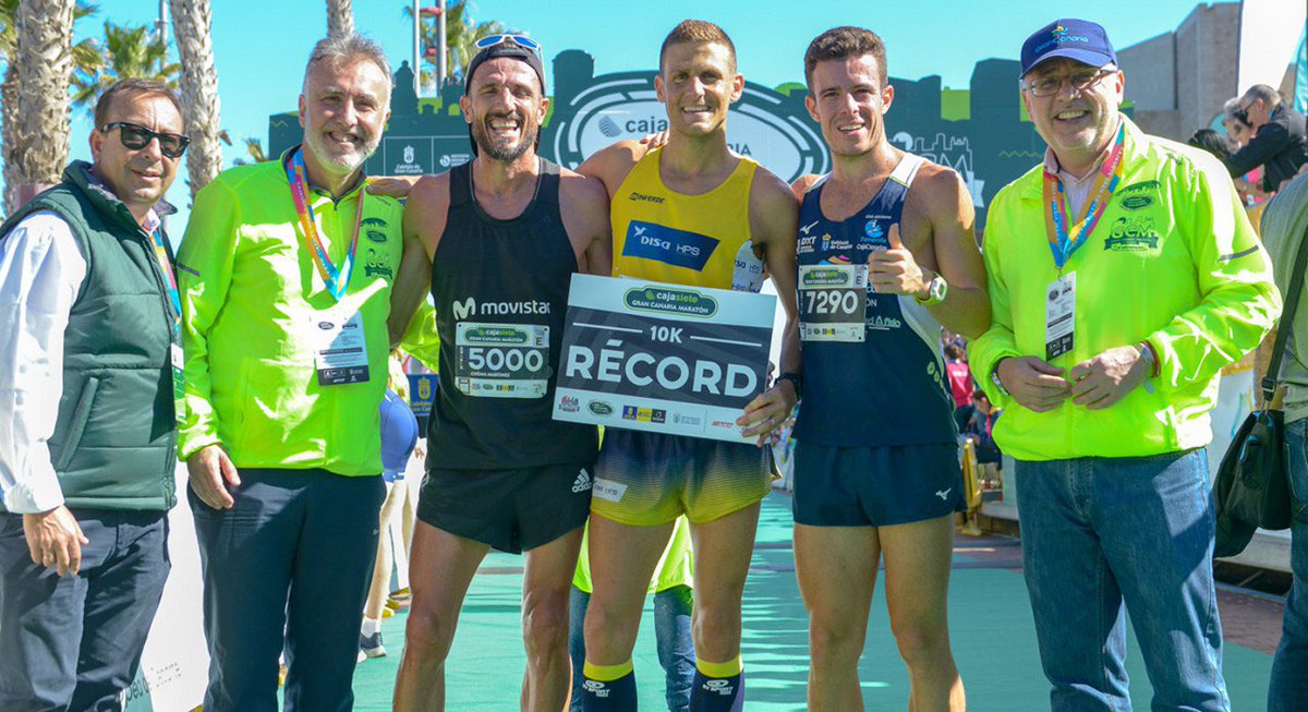 GCMaraton's tweet image. Francisco Cabrera Galindo y Aroa Merino se proclamaron campeones de la carrera más rápida de la @Cajasiete #GCmaratón, la #10K. 👏👏
👉Todos los detalles en: bit.ly/10k_récord
#GranCanaria #maraton #running #runners #marathon