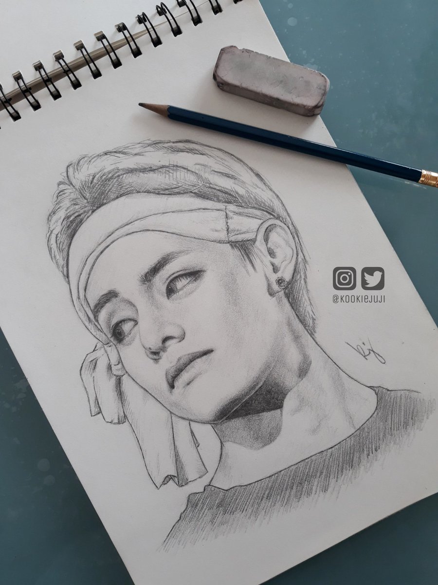 kookiejuji's tweet photo. tae tae 💜

#BTS #방탄소년단 #V #뷔 #Taehyung #태형 #fanart #kpopfanart #btsfanart @BTS_twt

ref: @becauseofV95 https://t.co/mkH7L2Y9Kj