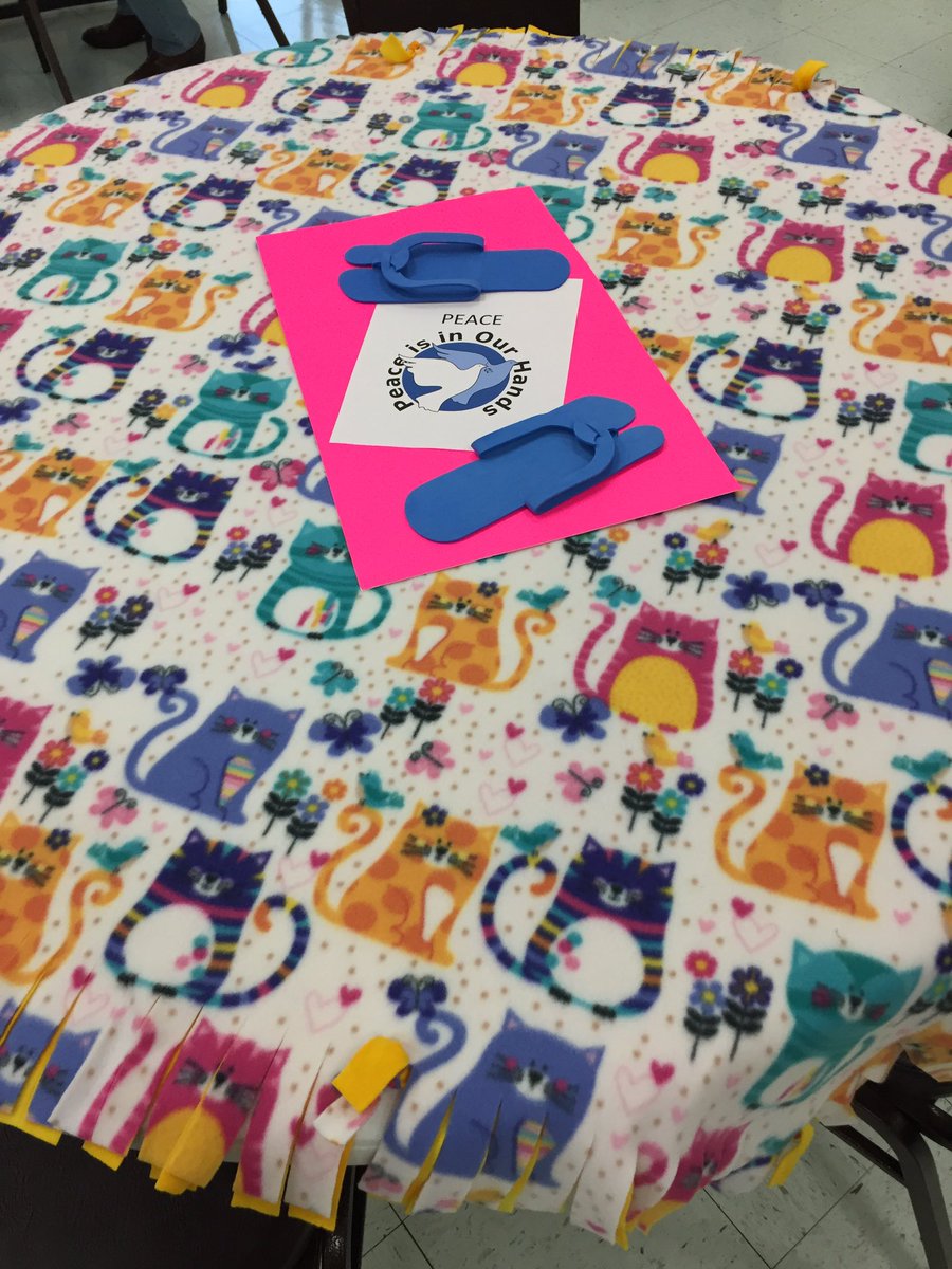 wordsandwarmth's tweet photo. Supercharged Friday night blanket making with the youth group at Woodhaven Baptist Church!  35 blankets finished for needy families, foster children and veterans! https://t.co/wNoHnFL47z