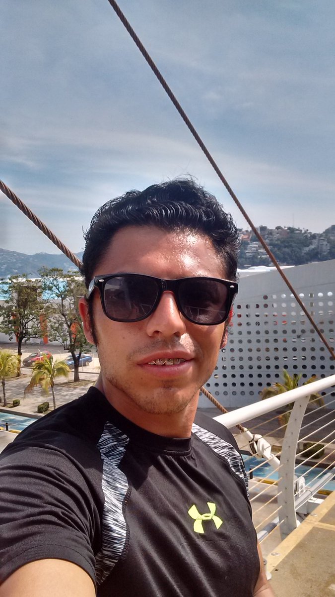 gusterdaniel tweet picture