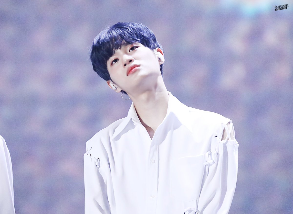 V_TA1230's tweet photo. 내가 제일 처음으로 사랑한 나의 최애 대휘야 진짜 너무 고생많았고 워너원이 되주고 나에게 행복이라는걸 줘서 고마웠어 태어나줘서 너무 고마워 진짜 19번째 생일 축하해 ㅠㅠ 사랑둥이 대휘 영원하자 ㅠㅠ 사랑해 진짜 ♡♡♡♡
#HAPPY_NINETEEN_DAEHWI
#찬란한_대휘의_열아홉생일 
@WannaOne_twt https://t.co/a8Fx22kQDy
