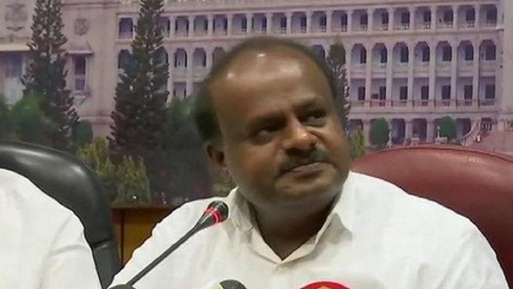 indiaanglr's tweet photo. Upset over Congress #MLA’s remarks, Karnataka chief minister #HD #Kumaraswamy offers to step down https://t.co/dMw36B19Po https://t.co/159PYlvkE4
