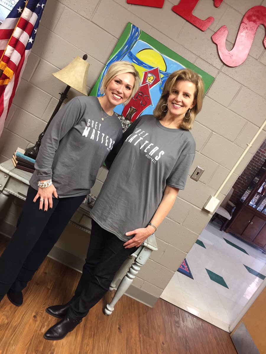 Jennifer_Rebs's tweet photo. MaCayla Rye and her family are in our thoughts and prayers @TweetDCS_LES ! #PRAY4MAC #TeamDCS https://t.co/gqUzoGQPxl