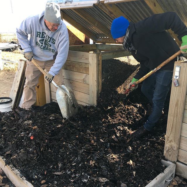 A huge thank you to all the participants who came out to our community compost workshop on Friday!  #compost #urbanfarming #foodscraps #baltimore #sustainableagriculture #reducewaste bit.ly/2RogXmm
