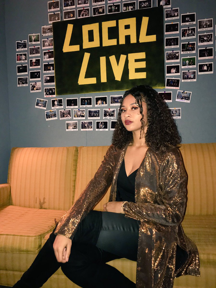 Nayomesings's tweet image. @LocalLiveAustin was lit!!!!! Shoutout everyone who was apart of it. 💖