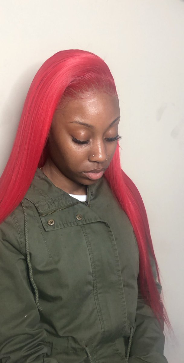 Short__'s tweet photo. Hi guys👋🏻I’m a up-coming stylist here in Columbia SC, eager to grow &amp; get my name out there. Here’s some of my work! All frontal Installs , Do me a favor &amp; retweet a future client could be on your TL💕 IG: @_hairbyjjones #Share #ColumbiaSChair https://t.co/caTHpJuft1