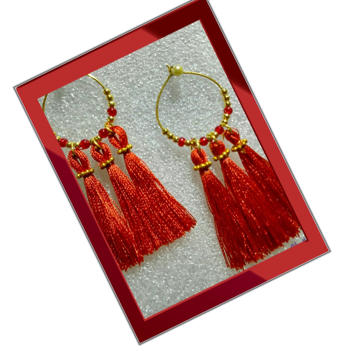 Bright Red Silk thread Tassels Hoop Earrings. DIY on my YouTube channel Upbeat Hues 
youtu.be/F4JYZfiZ6vE

#jewelry #earrings #handmade #tasselearrings #tassels #redtassel #hoopearrings #silkthreadjewellery #silkthreadearrings #DIY #upbeathues