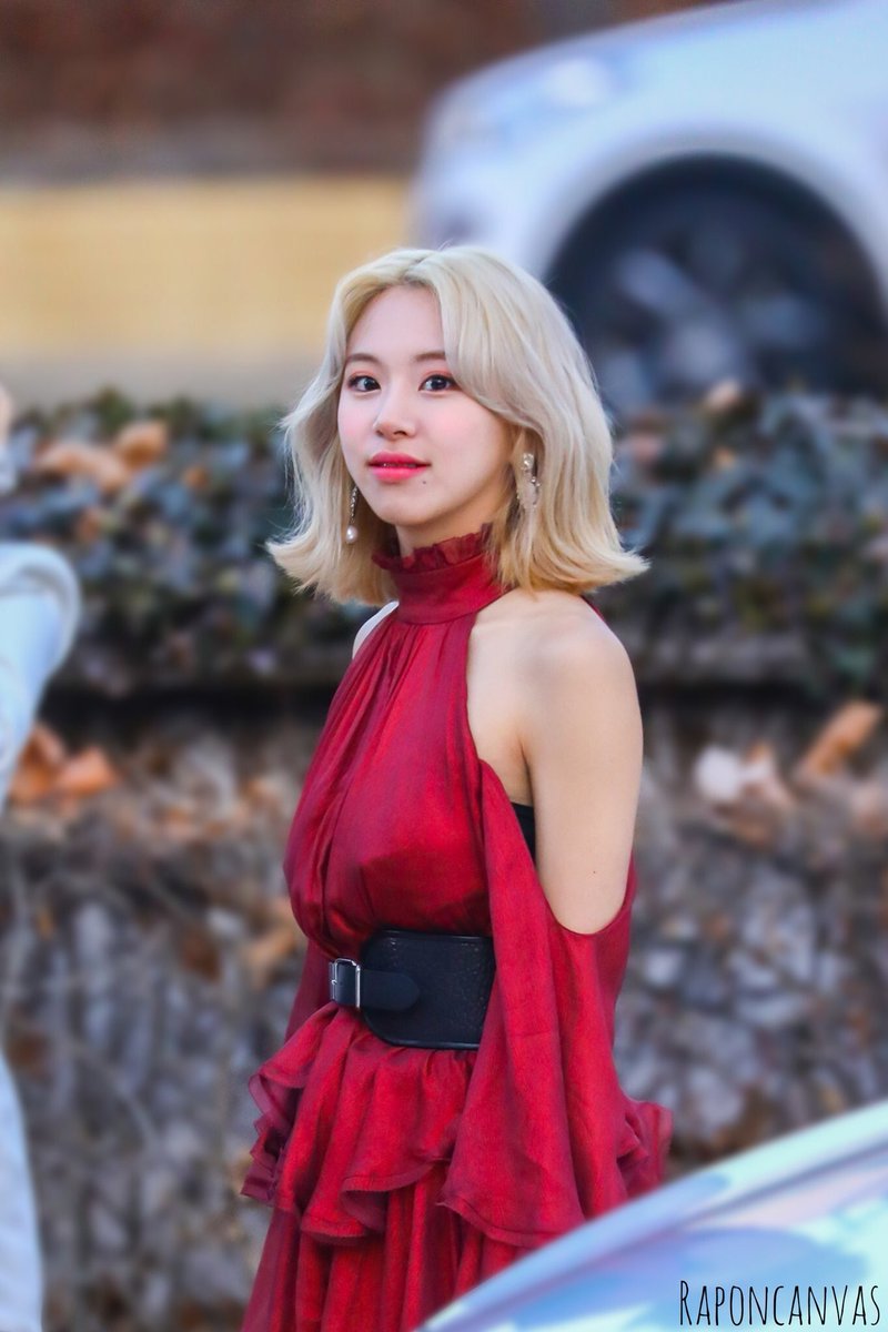 chaeyoung red dress twice chaeyoung