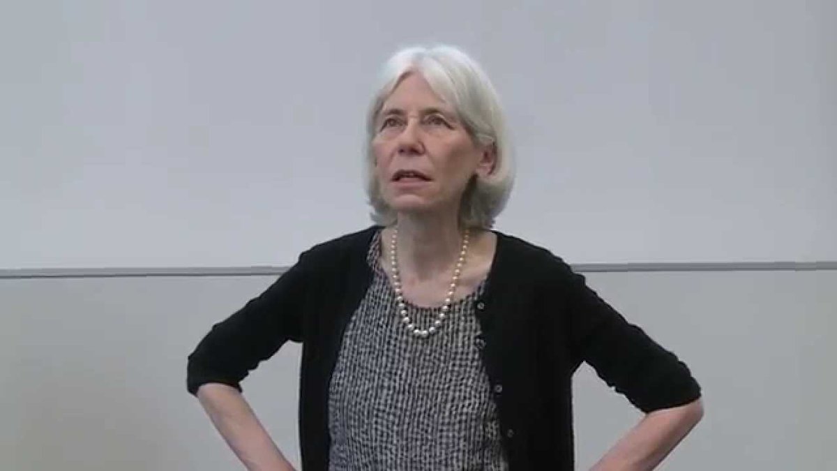 StPaulsSchool's tweet photo. Thank you enormously to Professor Emma Rothschild @Harvard_History for spellbinding vision of ‘The Future of History’. A privileged insight into the challenges &amp; opportunities posed by a world of digitisation, interconnectedness, and rapid change. #HistSoc https://t.co/Wa2W9FMryu