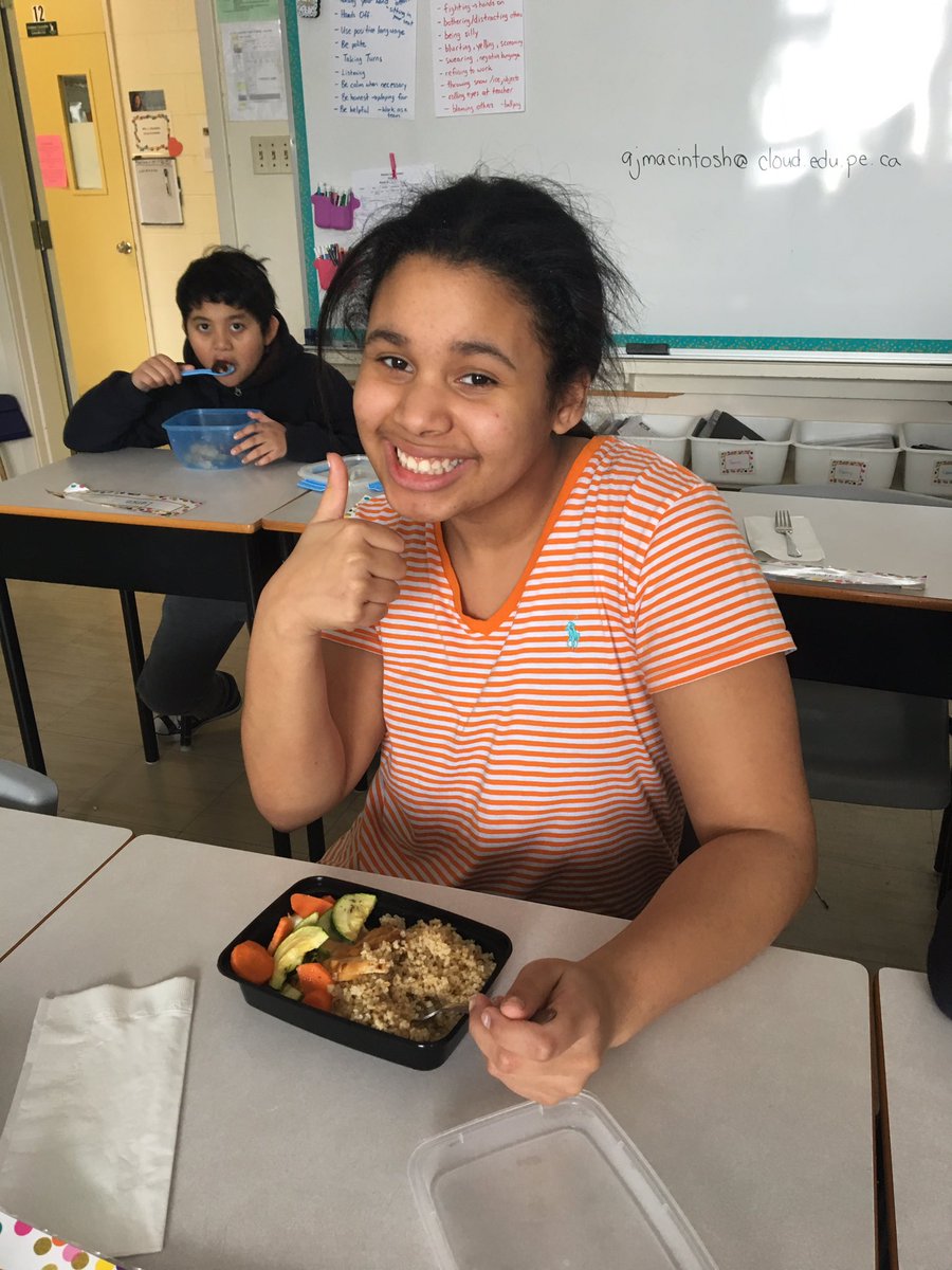 EijohnstonErin's tweet photo. Thumbs up from students at St Jean School on the school food demo project! @PEIschoolfood @EducationPEI @JordanBrownPEI https://t.co/UafUkbwgrJ