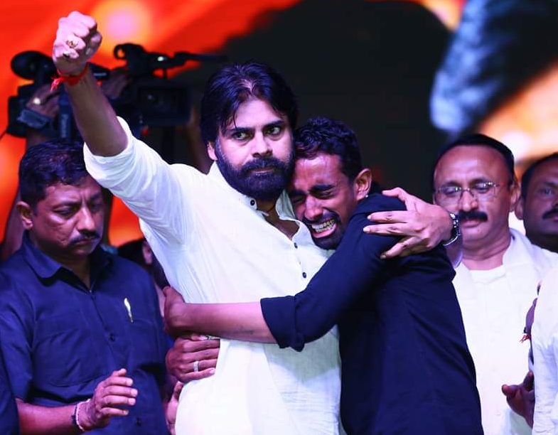 thetimes24's tweet photo. Why Live Coverage Of Pawan Kalyan’s Meetings Remained Disruptive? - https://t.co/Cqq5HrDtG2 #Chandrababu #Courtoflaw #Elections2019 #Jammers #Janasena #JanaSenaPorataYatra #Janasenasankharavam #LAW #PawanKalyan #Signaljammers #TDP #Violation #Ysjagan #YSRCP The Times24 https://t.co/QoVv5o58ka