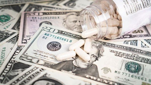 ChrisWalshCPA's tweet photo. Hospitals and Nightly Wealth Screenings: Are these “Grateful Patients”—Or Played? https://t.co/nG9wXKnC2A https://t.co/xGqpyP9JTH