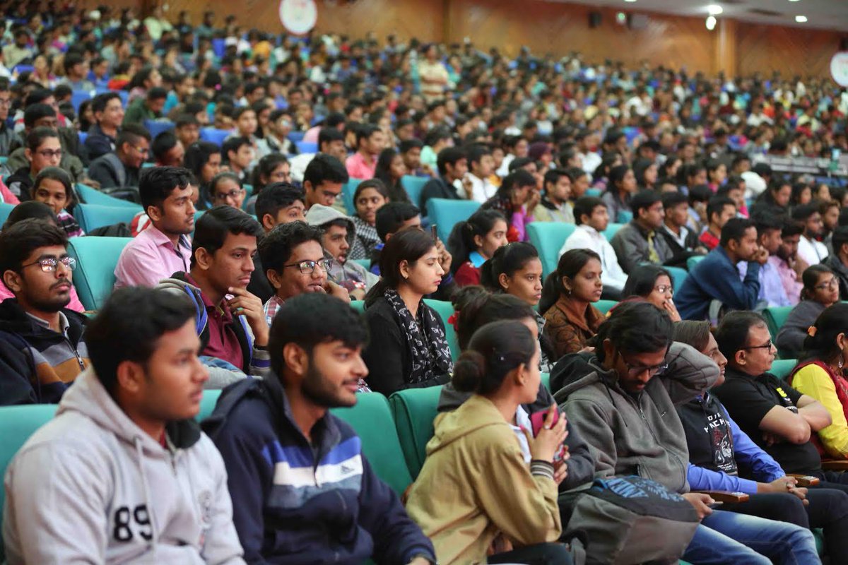 Gujarat CM opens GU’s Mega Placement Fair for job opportunity to 60,000 DeshGujarat