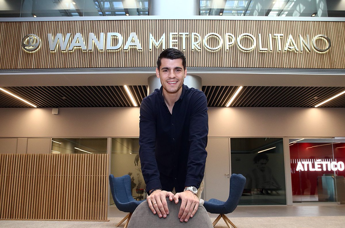 Morata, en las nuevas oficinas del Metropolitano (Foto: ATM).