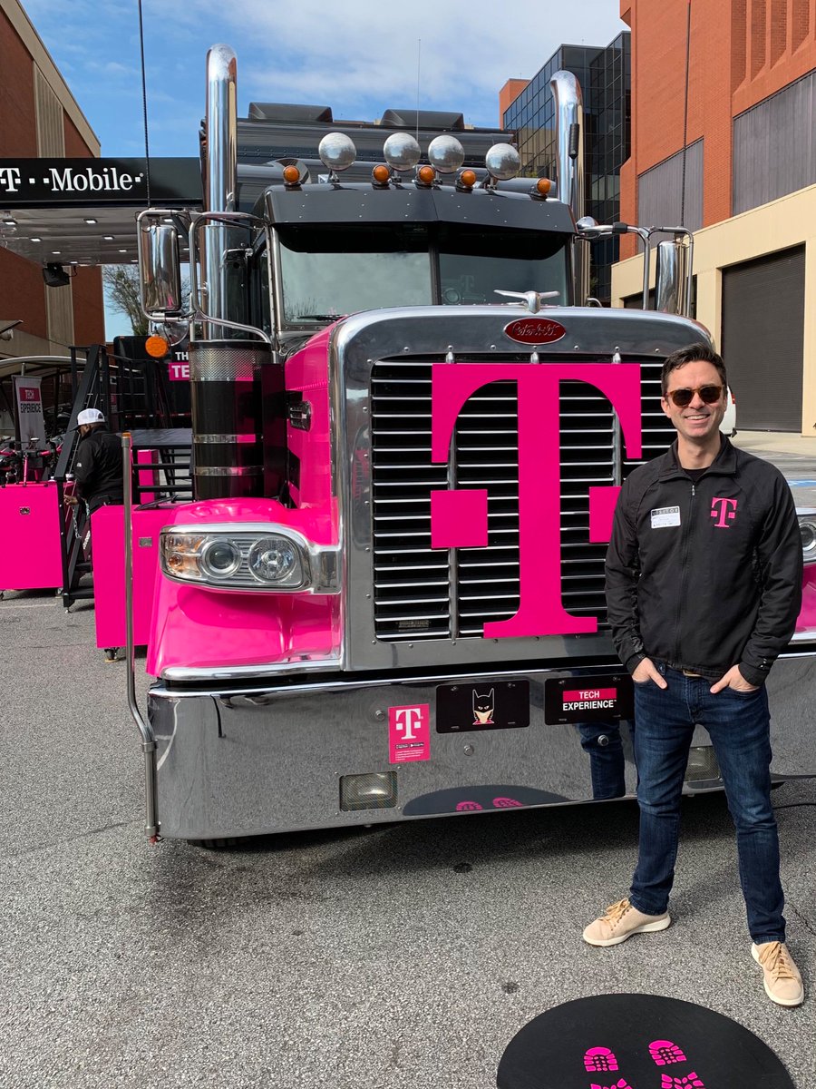 Super excited to have #TMobile  <a href="/TechExperience/">Tech Experience</a> at <a href="/Delta/">Delta</a> HQ to highlight our 5G and innovation! #SuperBowLIII <a href="/KatzMike/">Mike Katz</a> <a href="/JohnLegere/">John Legere</a> <a href="/ARAINONE75/">Andrew Rainone</a> <a href="/kirby3james/">James Kirby</a>