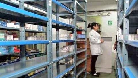 luisborja76's tweet photo. ⚠️ ¿Existe un riesgo real de tener muy pronto un desabasto nacional de medicinas?
🔴 A continuación #UnHilo sobre este tema que suena cada vez más en medios. 
⬇️ Sigue el hilo: https://t.co/0AYUxlBqQB