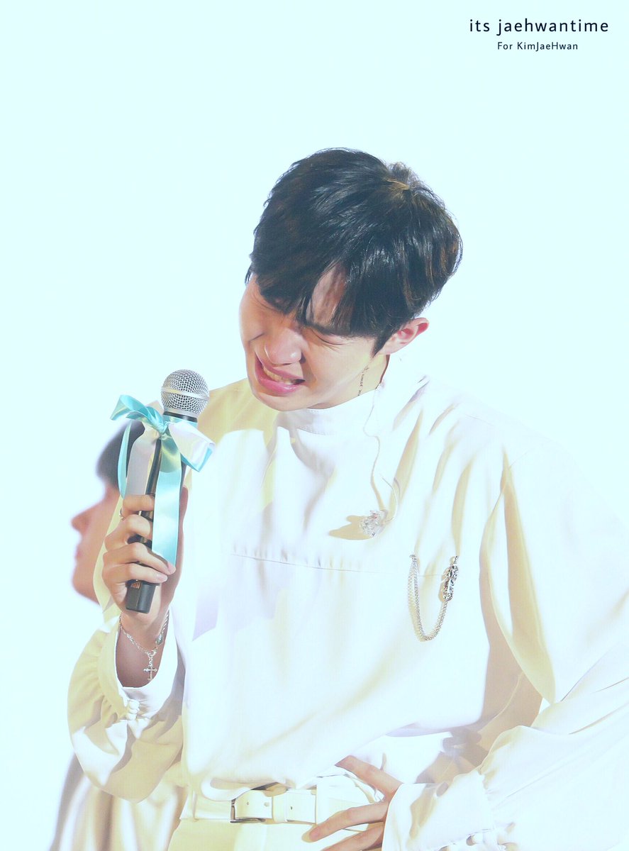 itsjhtime_0527's tweet photo. 190127 therefore
#김재환 #재환 #KimJaeHwan #JaeHwan https://t.co/cVBwVKd3ss