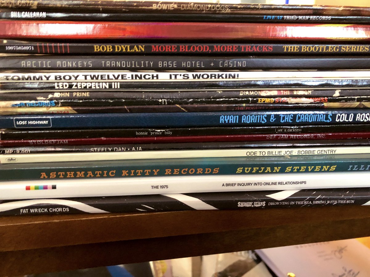 tom_d16's tweet photo. @GeekingOnMusic Uncle Acid is excellent and severely under heard. Spun Bowie as well myself this weekend. My #Weekendwaxstack below: https://t.co/ztQK38u9CK