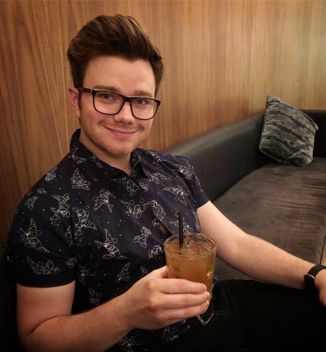 Bookhugger_2403's tweet photo. Chris isn't very much present here, but never forget, our beloved author is quite busy turning #TLOS1 to a masterpiece of movie!
I so can't wait getting more info abt that work and one day soon watching it on the big screen!
#ChrisColfer #TLOSmovie https://t.co/X7uj4zCHr3