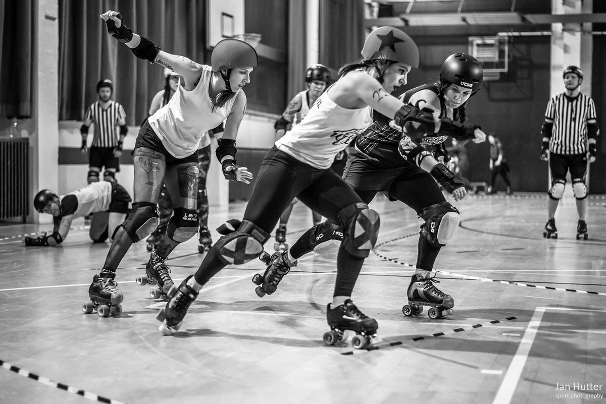 PragueCityRD's tweet photo. Photos from this weekend’s Fresh Meat bout with PCRD, @HBDolls and @FreakshowRdb players! Thanks to @HBDolls for organising it! https://t.co/GVDG4XNbBK https://t.co/fTYKixjj9r