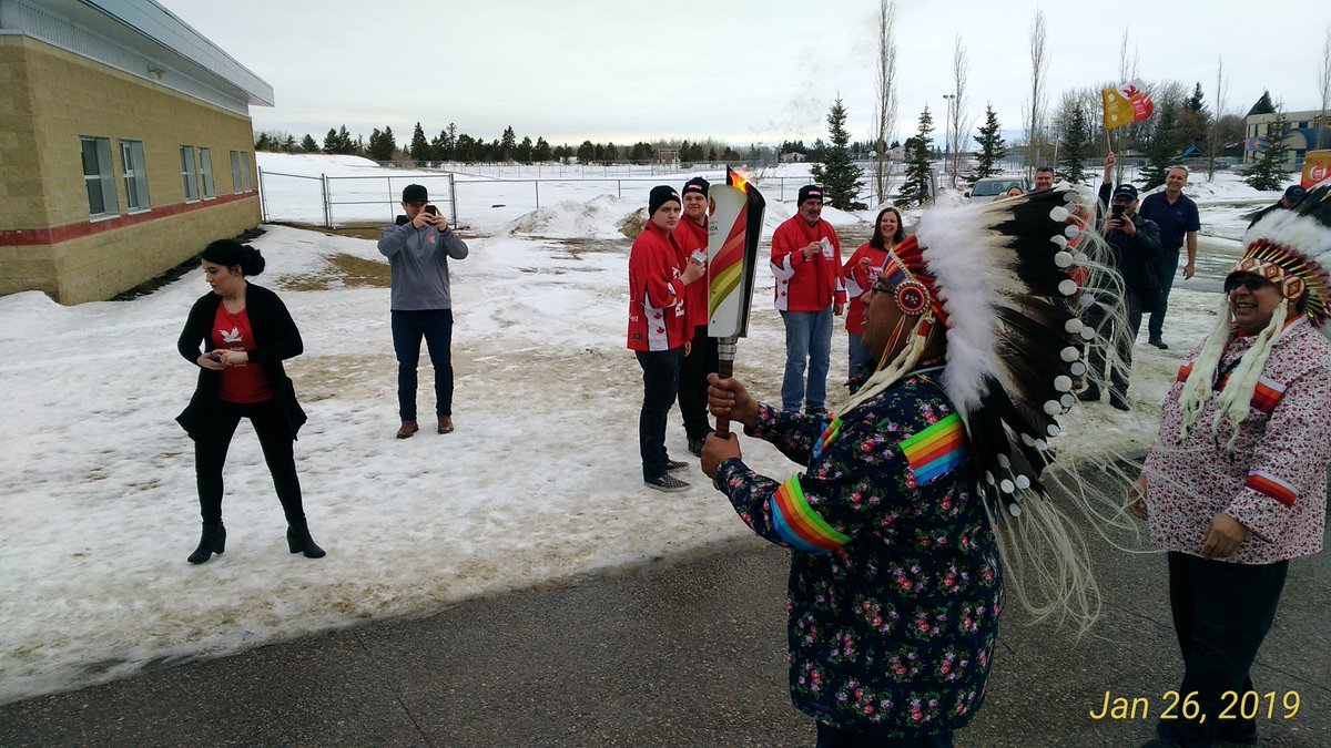 SamsonCree's tweet photo. @SamsonCree @MaskwacisR #MNPTorchRelay Torch through Maskwacis Janaury 26, 2019. @canada_winter #KNSS250 #LouisBullFirstNation @ErmineskinCree 
#LarronNorthwest #ChiefVernonSaddleback @LowaBeebe https://t.co/QQ0pcorQC1