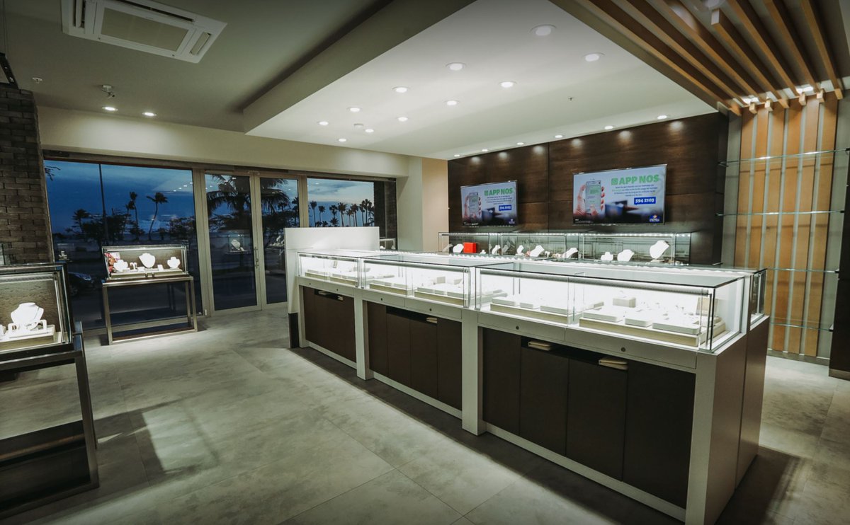 ArdronMackieLED's tweet photo. Hi-Power showcase LED- your products in the best light! π
#ardron #lighting #led #showcase #jewelry #jewellery #showcaselighting #merchandising #Retail #retaildesign #millwork #displaycase #woodwork #woodworking #Diamonds #watches #displays #retaildesign #fashion #retail #design https://t.co/fAPzSQF3Mm