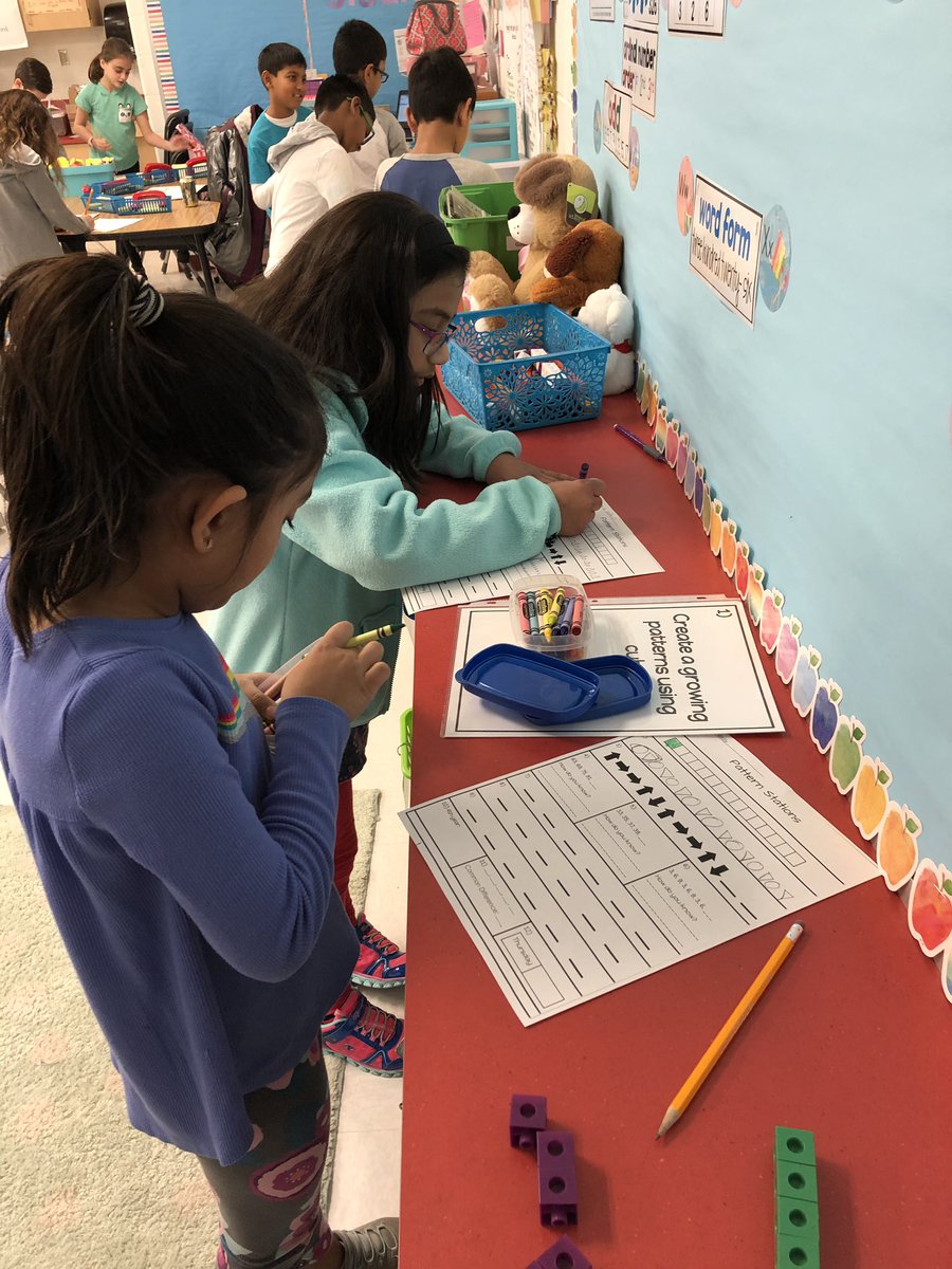 JulieHoganLCPS's tweet photo. These kiddos did a great job creating and extending growing and repeating patterns! #mte3yr #MTEMathWorkshop @MadisonsTrust16 https://t.co/W4Zl91qQM0