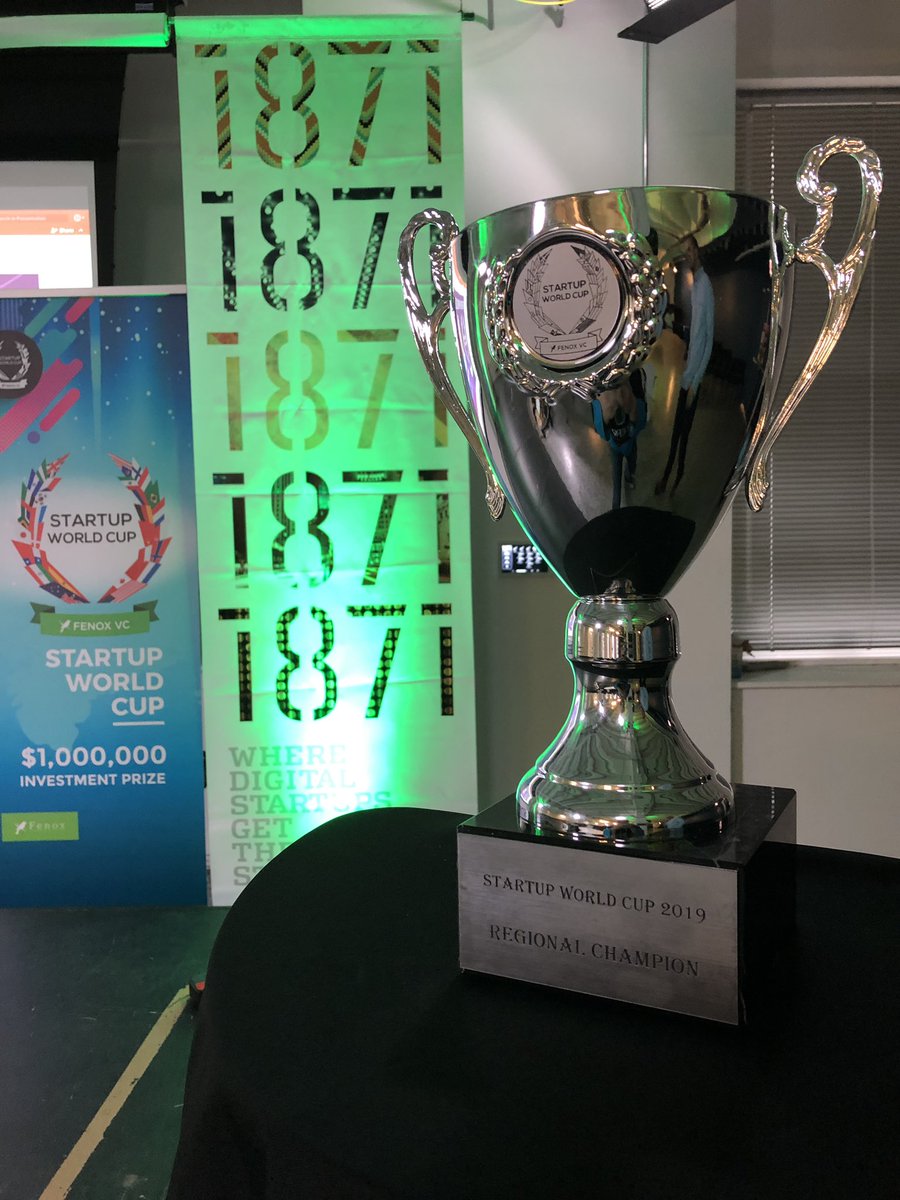ZeroKeyboard's tweet photo. Getting ready to win this trophy!! #swc2019 https://t.co/pVaD93wN0S