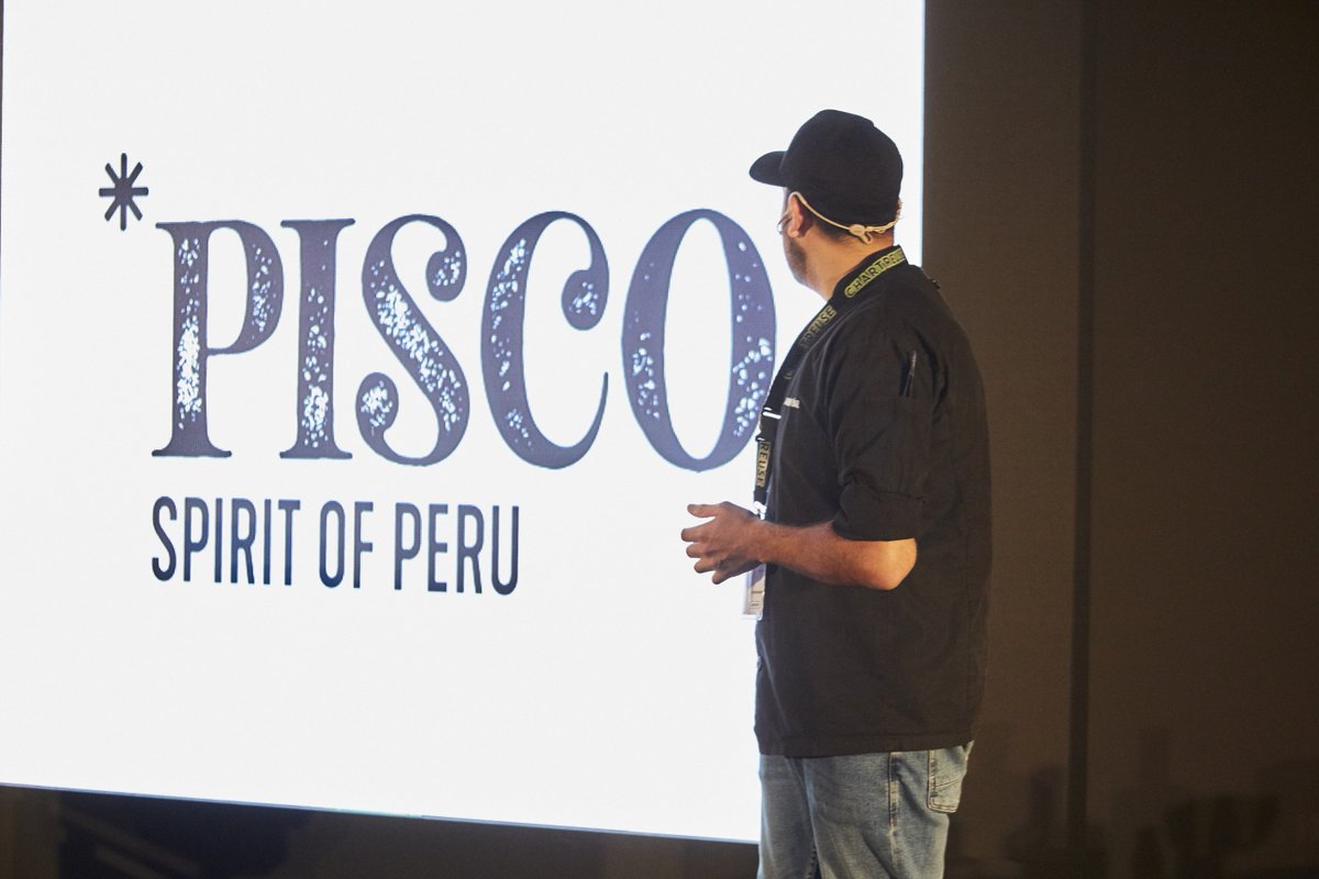 ¡"Pisco Spirit of Perú" es la nueva imagen del pisco que conquistará el mundo de la coctelería!  
Por primera vez, #Perú cuenta con un stand en #TheDrinksShow durante <a href="/madridfusion/">madrid fusion</a>, donde el experto coctelero, Aaron Díaz, realizará diversas exposiciones. 
#MarcaPerú #RealeMF19