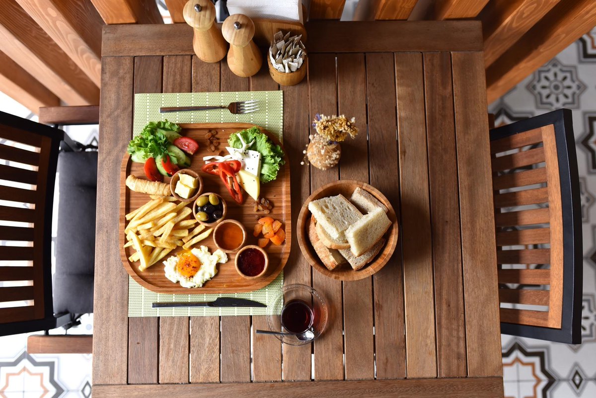 Hoşbeş Cafe &amp; Bistro Trabzon Kahvaltı Tabağı