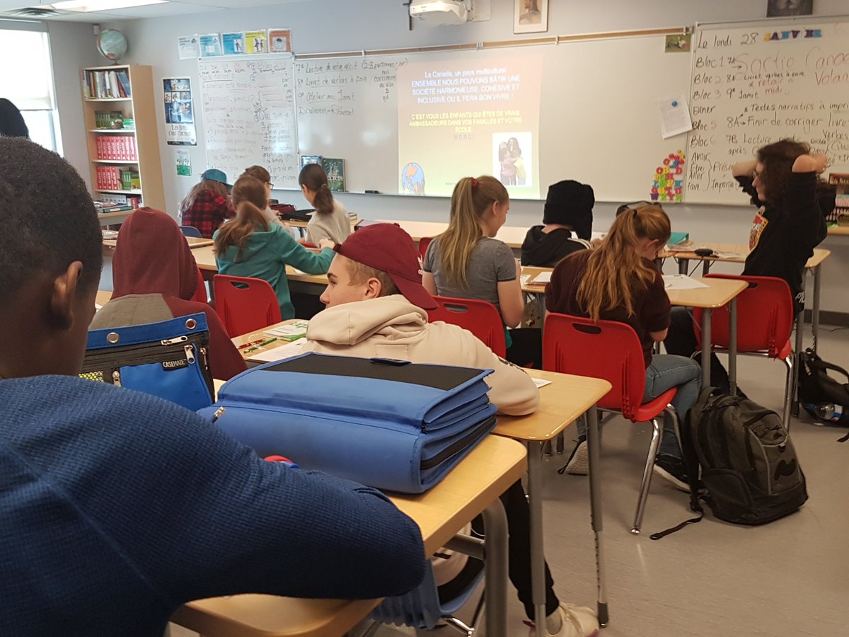 JItinerants's tweet photo. Lundi 28 janvier 2019 @Ecole_AT - 9EME
Atelier : COMMENT FAIRE DE NOS DIFFÉRENCES NOTRE RICHESSE COMMUNE ?
Animation : Alice Musele @icialberta @AllianceEt @RobertSuraki @davideggenAB @mckitrick_annie @DShepYEG https://t.co/mtbHj6dlVo