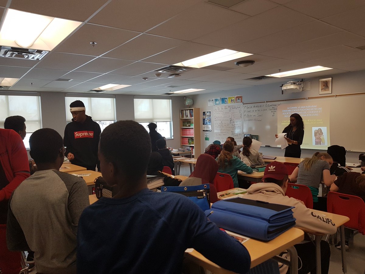 JItinerants's tweet photo. Lundi 28 janvier 2019 @Ecole_AT - 9EME
Atelier : COMMENT FAIRE DE NOS DIFFÉRENCES NOTRE RICHESSE COMMUNE ?
Animation : Alice Musele @icialberta @AllianceEt @RobertSuraki @davideggenAB @mckitrick_annie @DShepYEG https://t.co/mtbHj6dlVo
