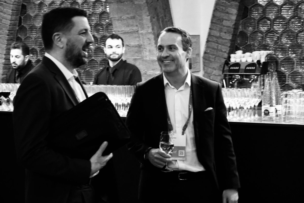 A BIG thank you to all our partners and customers for making the <a href="/FlexPod/">FlexPod</a> VIP reception a success (and the perfect way to end Day 1 of #CLEUR!) Great partnerships stem from great people! 🥂