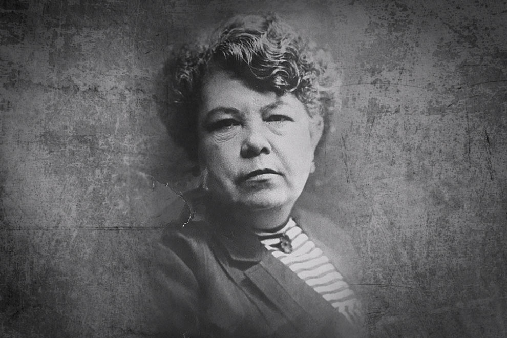 La primera médica del país, Matilde Petra Montoya, recibió el título de Médico Cirujano Partero de manos de Porfirio Díaz.   &gt;bit.ly/2HDJQLP @UNAMGacetaDig