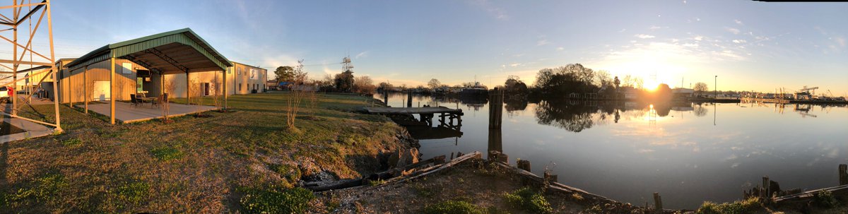 SubmarInc's tweet photo. A view from this morning! βοΈ#erosioncontrol #submar #submarinc #pipelines #engineering #construction #oilandgas #houma #louisiana https://t.co/Kdsn8xS44g