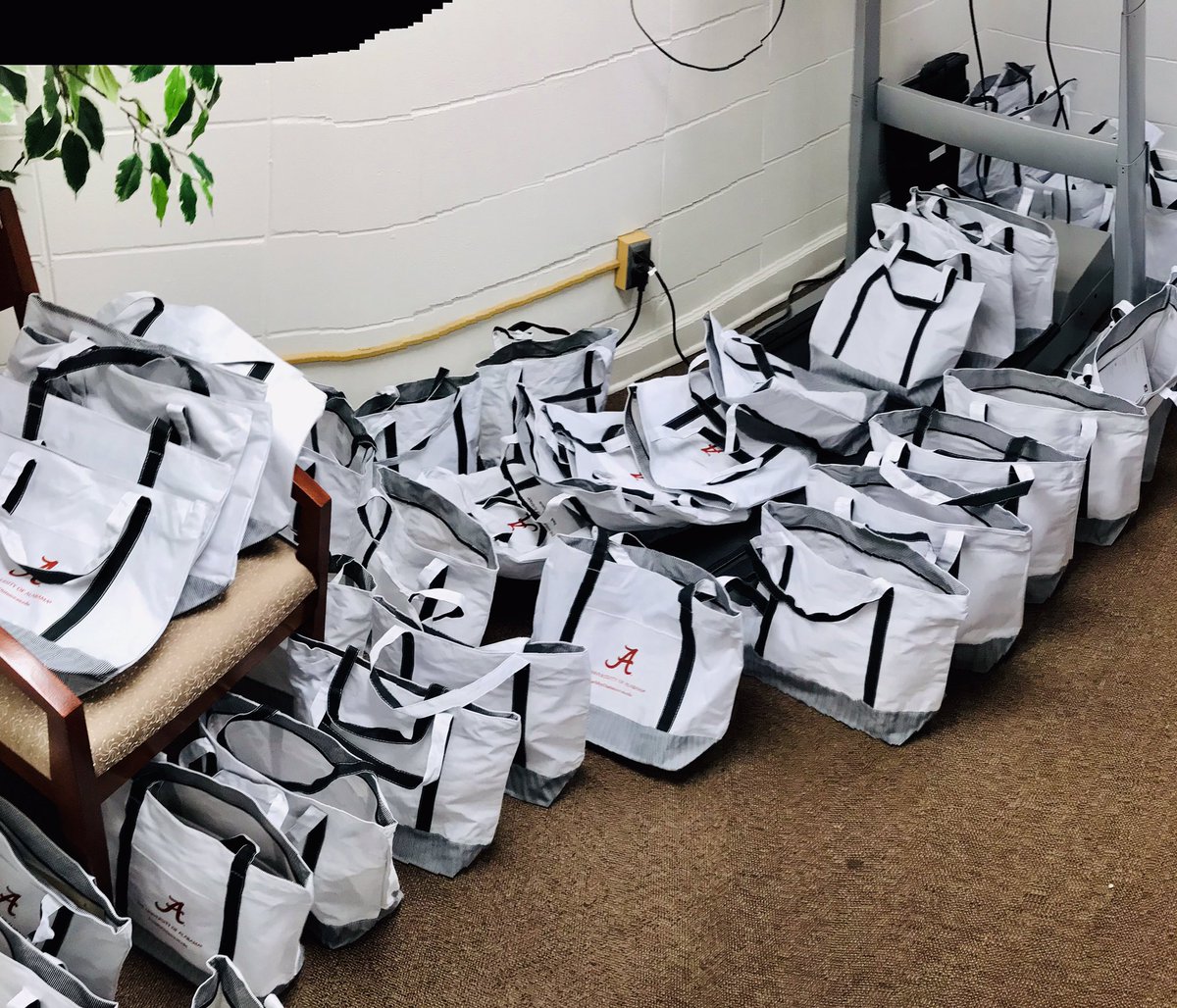AllanGuenther's tweet photo. The swag bags are packed for #OLIS2019 this Friday!
Looking forward to hosting this cross-campus event focused on innovation in online learning @UofAlabama!
#OnlineLearning #Innovation #DistanceLearning @UofALInnovation @BamaByDistance
https://t.co/QkKtlEtoZG https://t.co/mSSUdM6Zgc