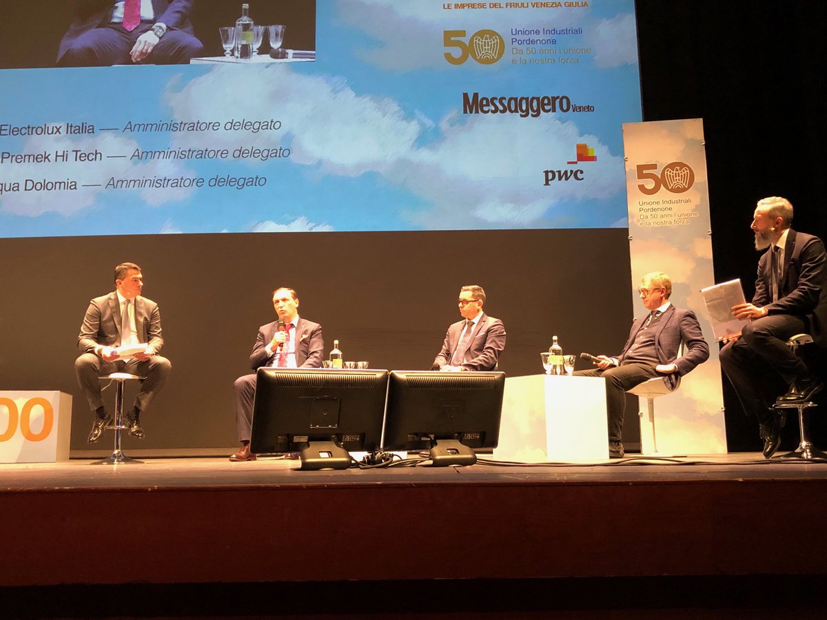 ElenaDelGiudice's tweet photo. #Ferrario #electrolux :  oggi a Porcia più tecnici ingegneri e ricercatori che operai . #top500 ⁦@messveneto⁩ https://t.co/6ymQAhDREr