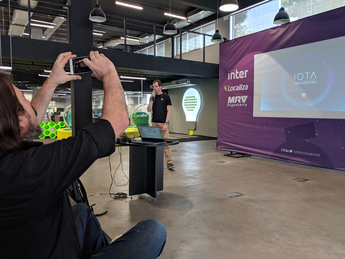 zmenezes's tweet photo. Pleased to meet Sergei Popov presentation of IOTA here on Orbi Conecta promoted by the guys of https://t.co/8GH6ke7R9V #iota #Crypto #tangle #xtangle https://t.co/PVJjzqifnm