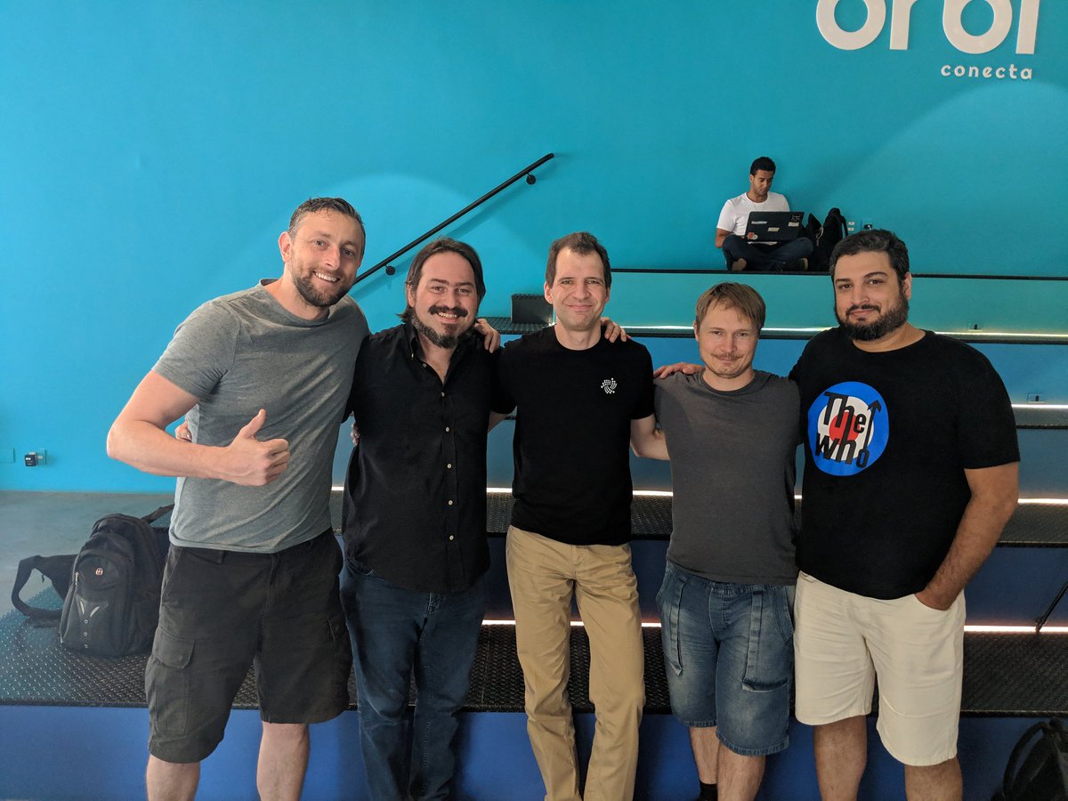 zmenezes's tweet photo. Pleased to meet Sergei Popov presentation of IOTA here on Orbi Conecta promoted by the guys of https://t.co/8GH6ke7R9V #iota #Crypto #tangle #xtangle https://t.co/PVJjzqifnm