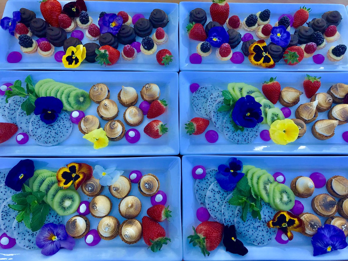 KaisEvents's tweet photo. Happy Monday from Kais ! 
| https://t.co/bXCwPgBlq2 | #dessert #privateparty #chef #LA #menu #foodie #celebritychef #beverlyhills #desserts #events #kaicatering #eventplanner #VIP #dessertstagram #eventdesign https://t.co/X38yjUmZkf