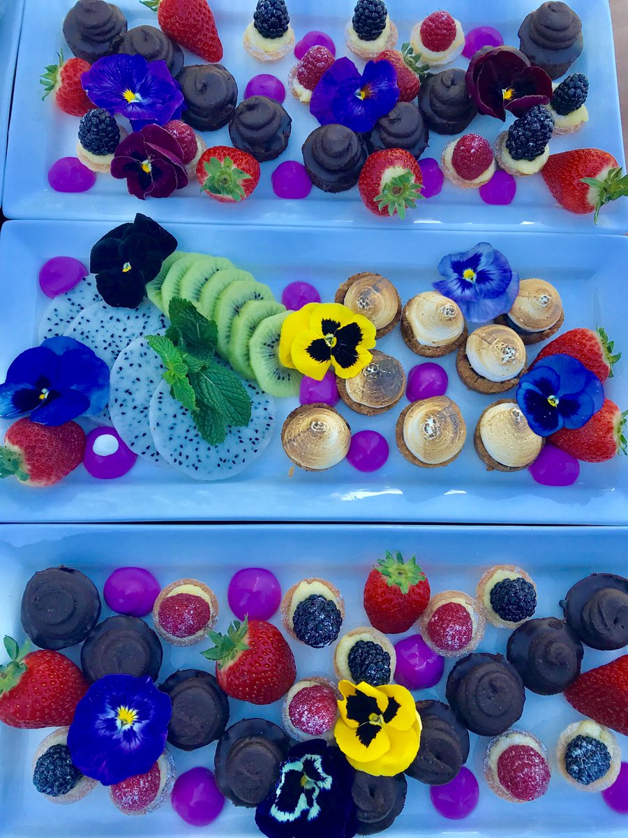 KaisEvents's tweet photo. Happy Monday from Kais ! 
| https://t.co/bXCwPgBlq2 | #dessert #privateparty #chef #LA #menu #foodie #celebritychef #beverlyhills #desserts #events #kaicatering #eventplanner #VIP #dessertstagram #eventdesign https://t.co/X38yjUmZkf