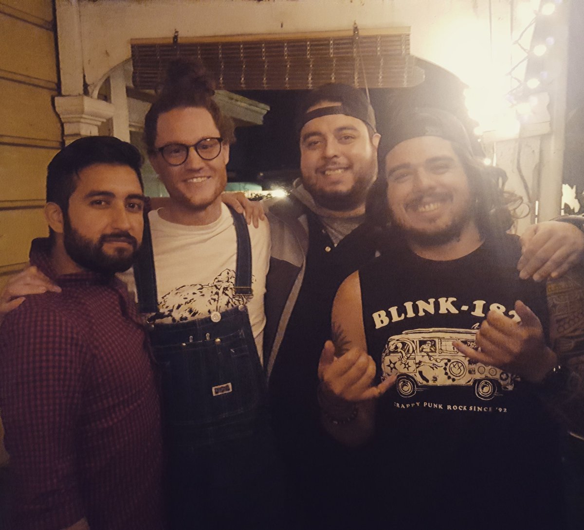 ChilaquilesFC's tweet photo. A few of the guys chilling over the weekend. Just missing Jose and Jon. https://t.co/3lA4O39k79