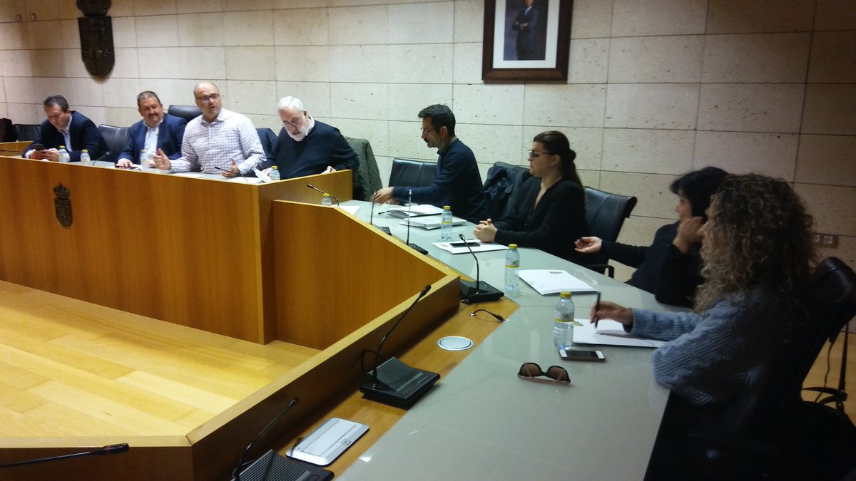 Se celebra la Junta de Gobierno de la Mancomunidad Turística de <a href="/sierraespuna/">Sierra Espuña</a> en el salón de plenos del <a href="/AyuntTOTANA/">TOTANA AYUNTAMIENTO</a>  presidida por el alcalde #Totana Andrés García Cánovas, para hacer balance de la Feria Internacional de Turismo #FITUR2019 y otros asuntos de interés 🐿🌿🌄🏞🚵