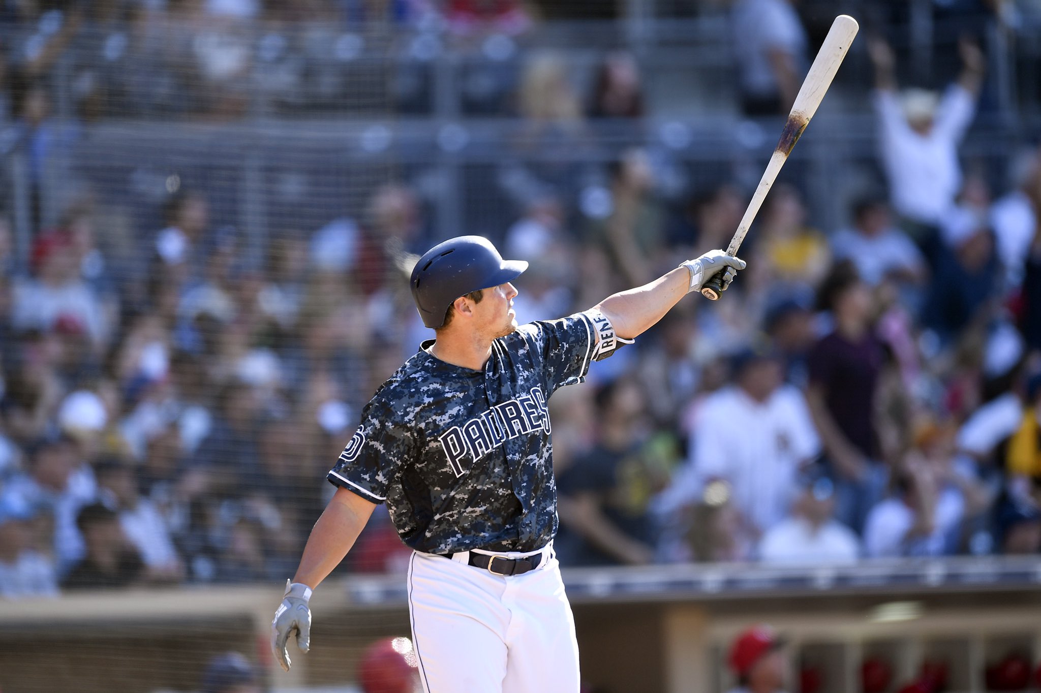 Padres: it s time to celebrate. 

Happy birthday, Hunter_Renfroe!  