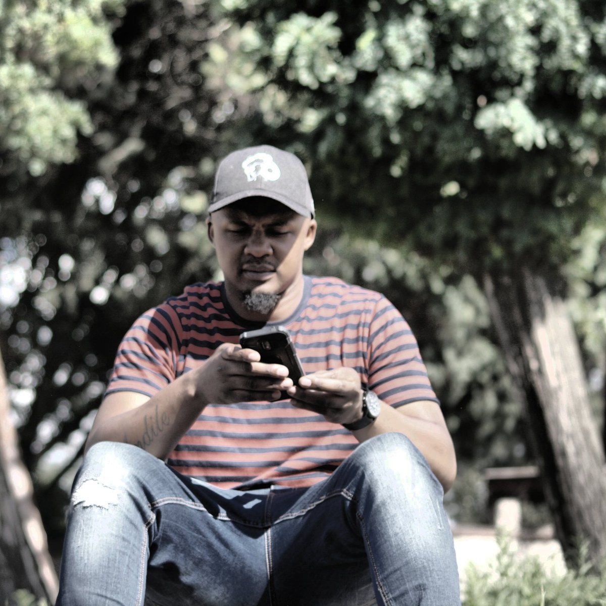 ZuluMageba_'s tweet image. Life is more fun when you have your own soundtrack ❤

#MagicMoves EP

itunes.apple.com/za/album/magic…

audiomack.com/album/dj-zwest…
 soundcloud.com/zwesta/sets/ma…

#housemusic #Music #Afrohouse #musicisking